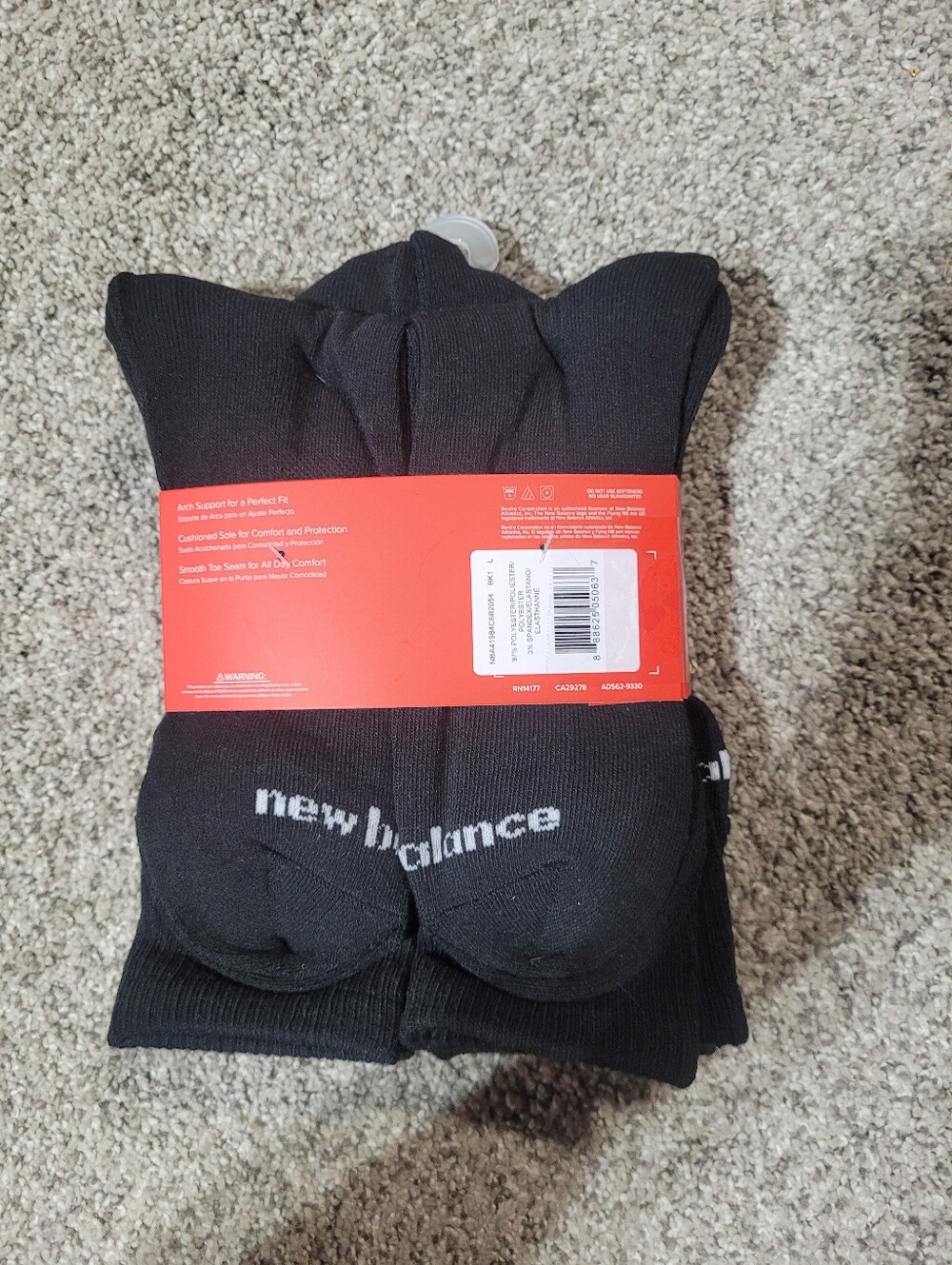 New Balance 6 Pack Mens Shoe Size 8-12.5 Cushioned Crew Black Socks Logo - Picture 4 of 6